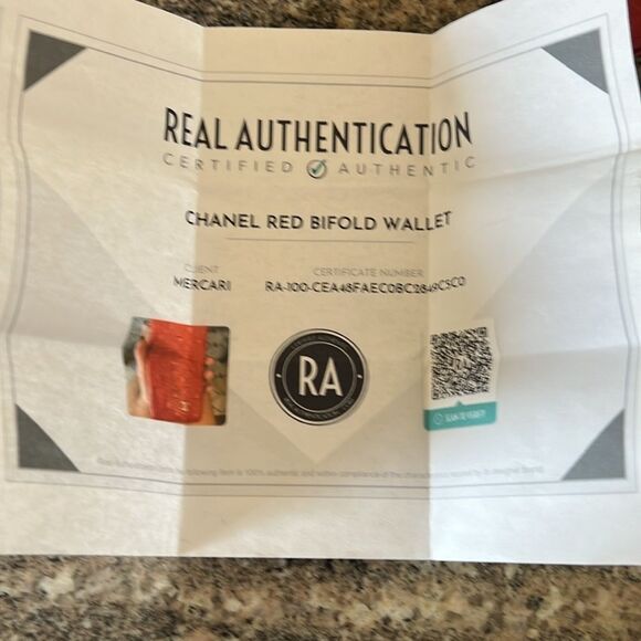 ❤️CHANEL BI FOLD LUCKY CHARM WALLET - Picture 10 of 13